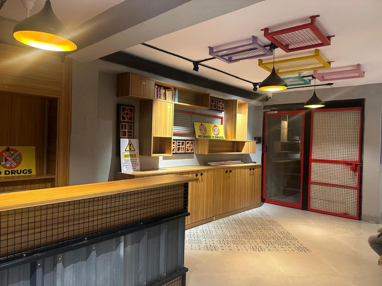 Travotale Hostel And Cowork Koregaonpark Pune Zewnętrze zdjęcie