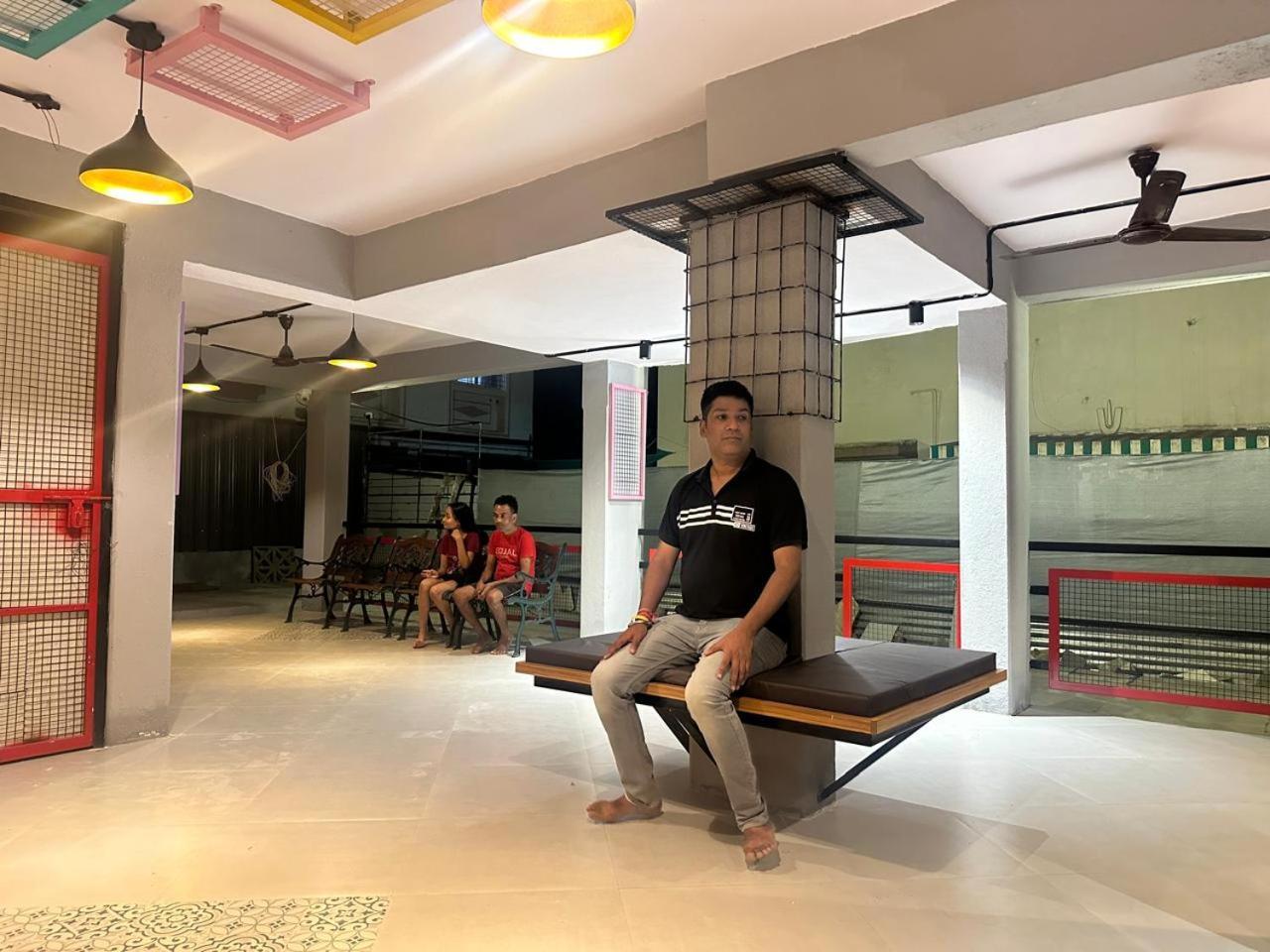 Travotale Hostel And Cowork Koregaonpark Pune Zewnętrze zdjęcie