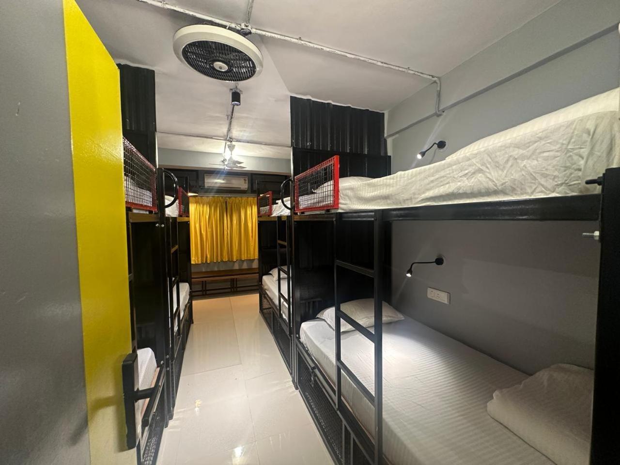 Travotale Hostel And Cowork Koregaonpark Pune Zewnętrze zdjęcie