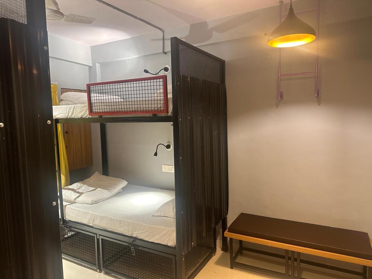 Travotale Hostel And Cowork Koregaonpark Pune Zewnętrze zdjęcie