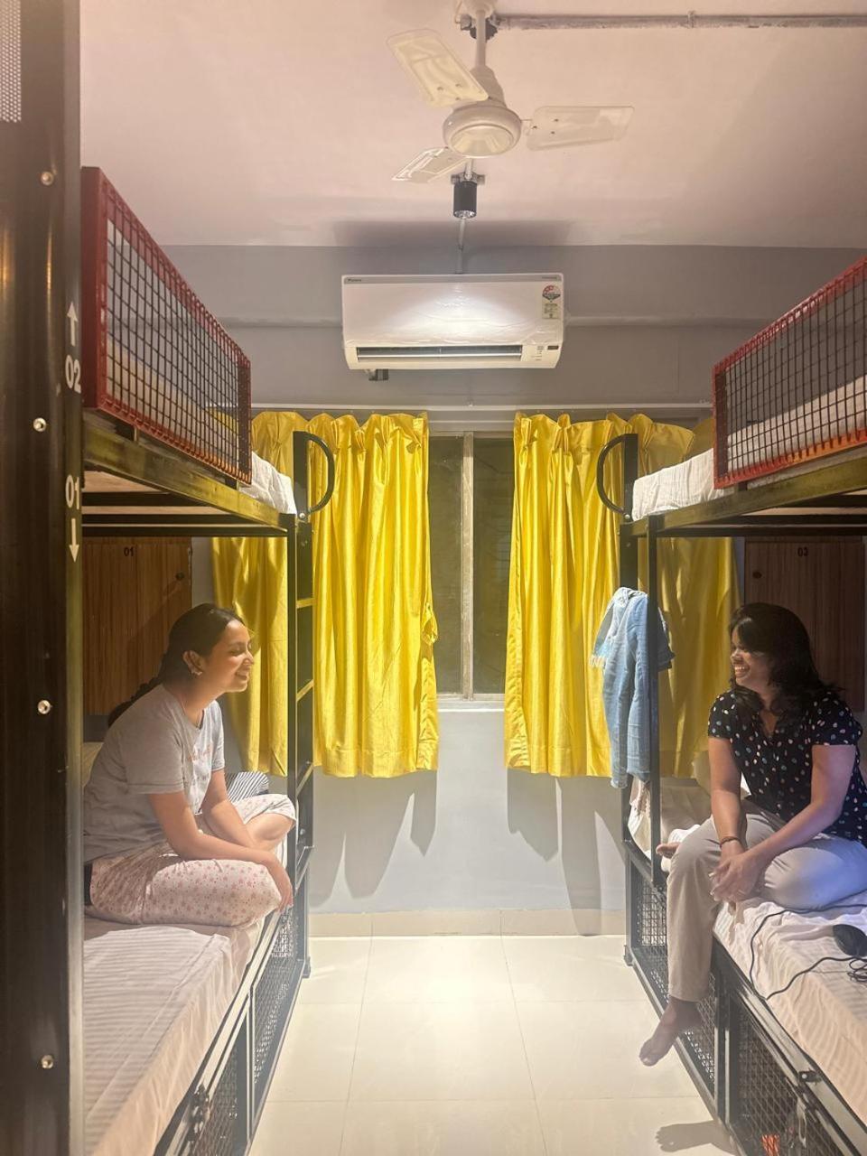 Travotale Hostel And Cowork Koregaonpark Pune Zewnętrze zdjęcie