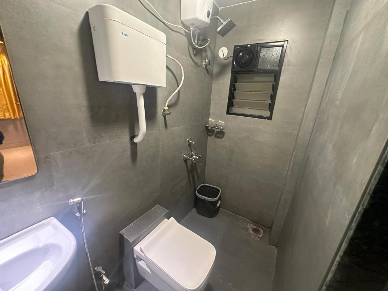 Travotale Hostel And Cowork Koregaonpark Pune Zewnętrze zdjęcie