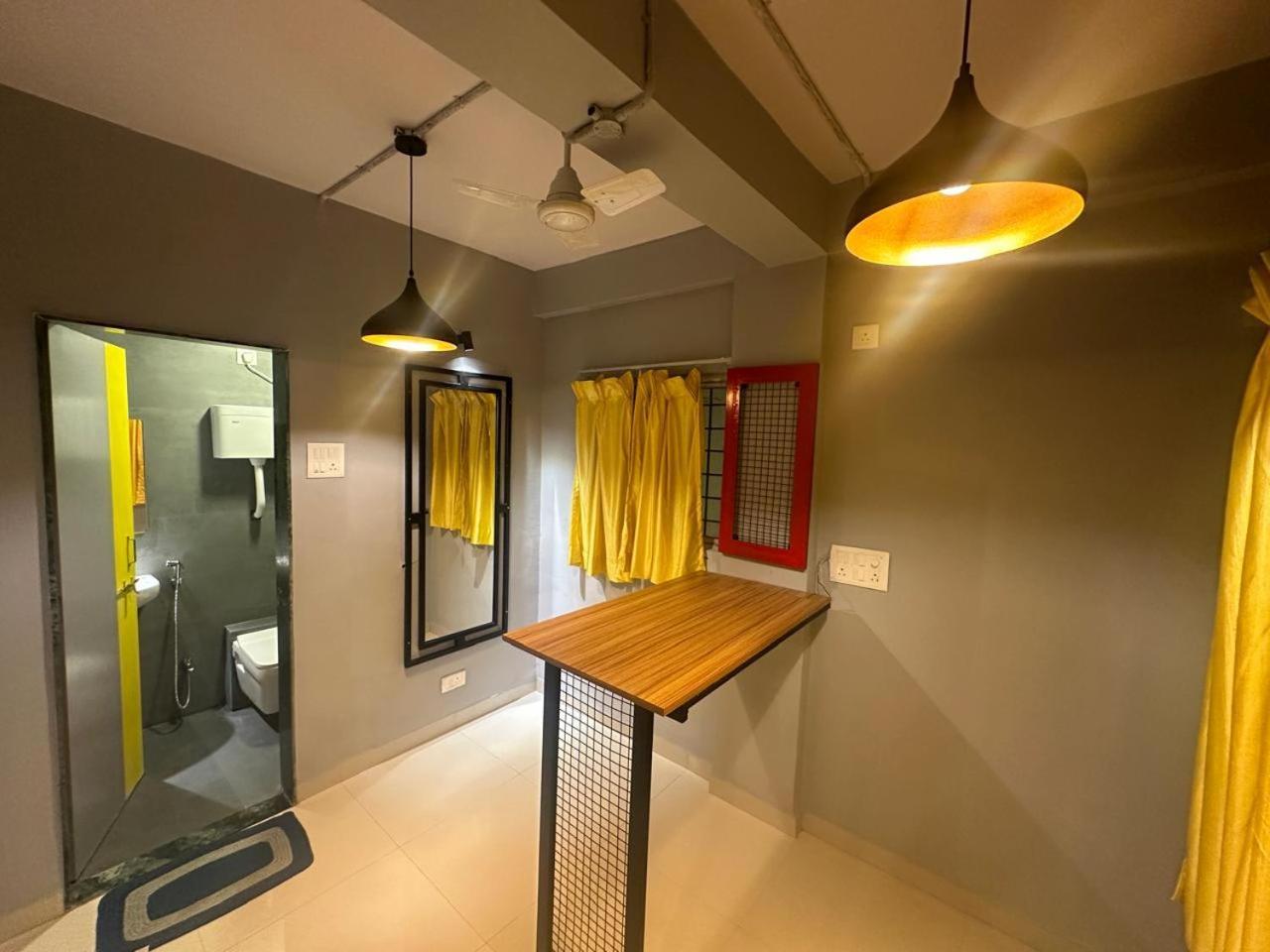 Travotale Hostel And Cowork Koregaonpark Pune Zewnętrze zdjęcie