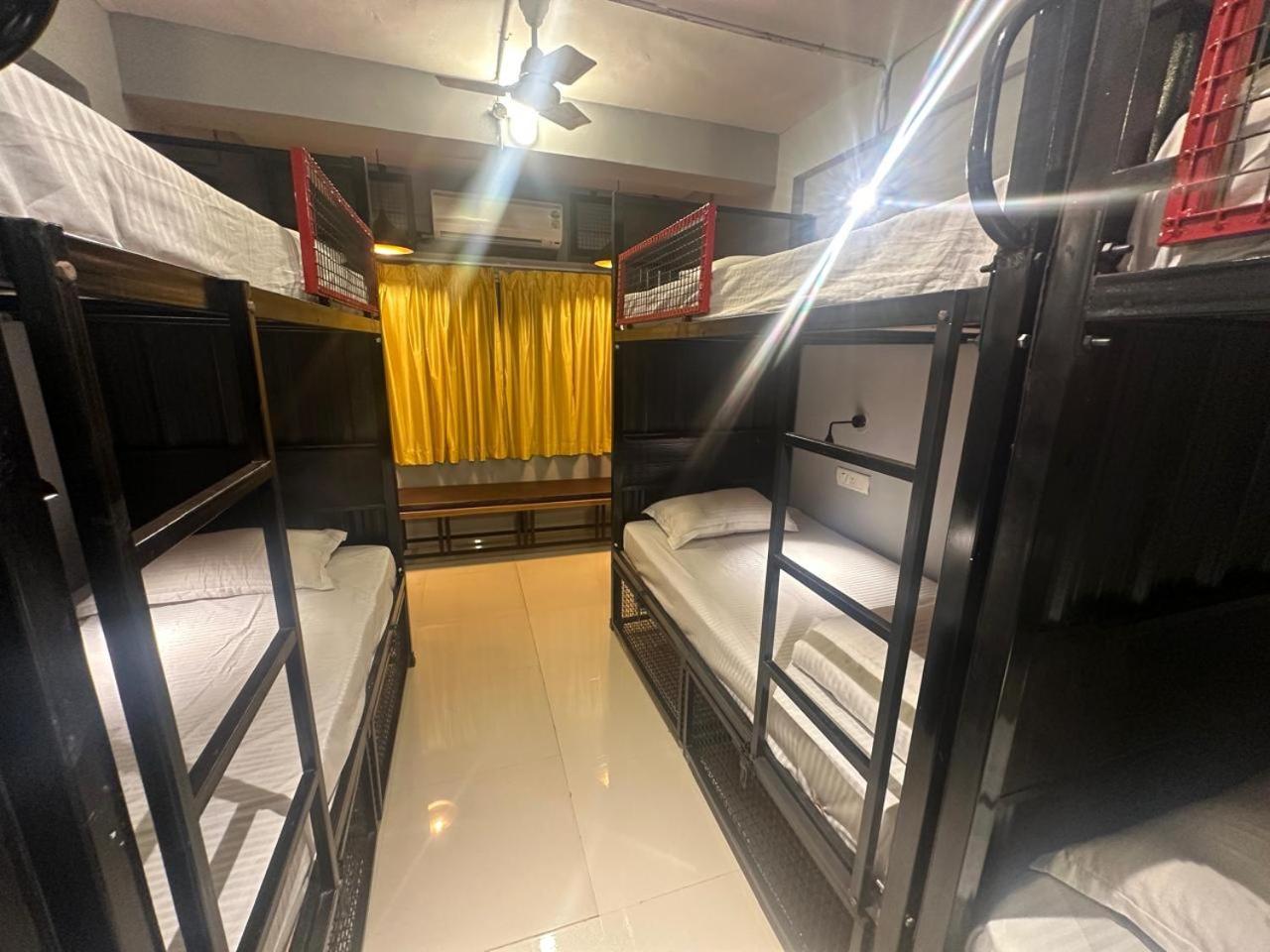 Travotale Hostel And Cowork Koregaonpark Pune Zewnętrze zdjęcie