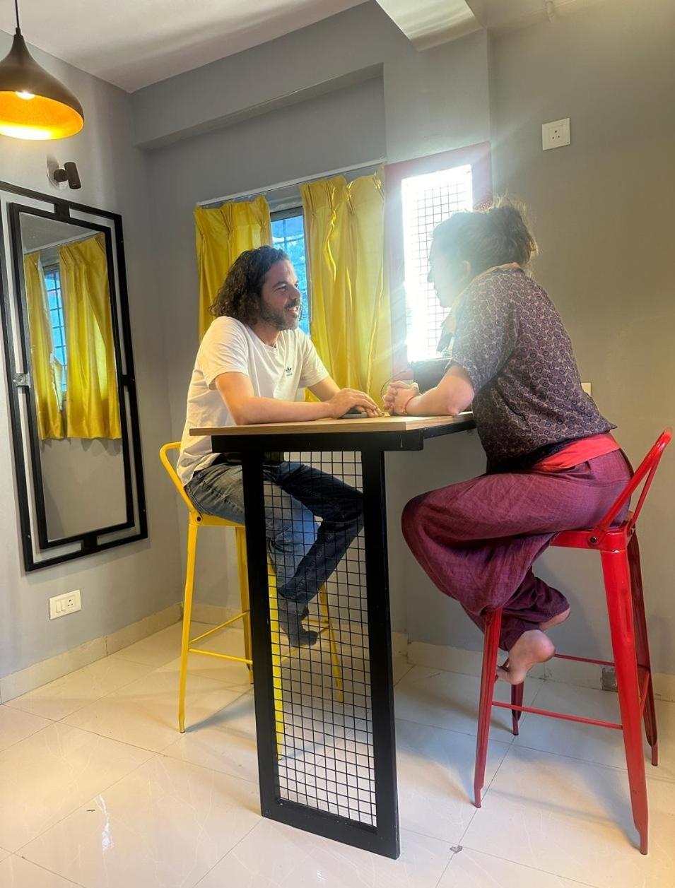 Travotale Hostel And Cowork Koregaonpark Pune Zewnętrze zdjęcie